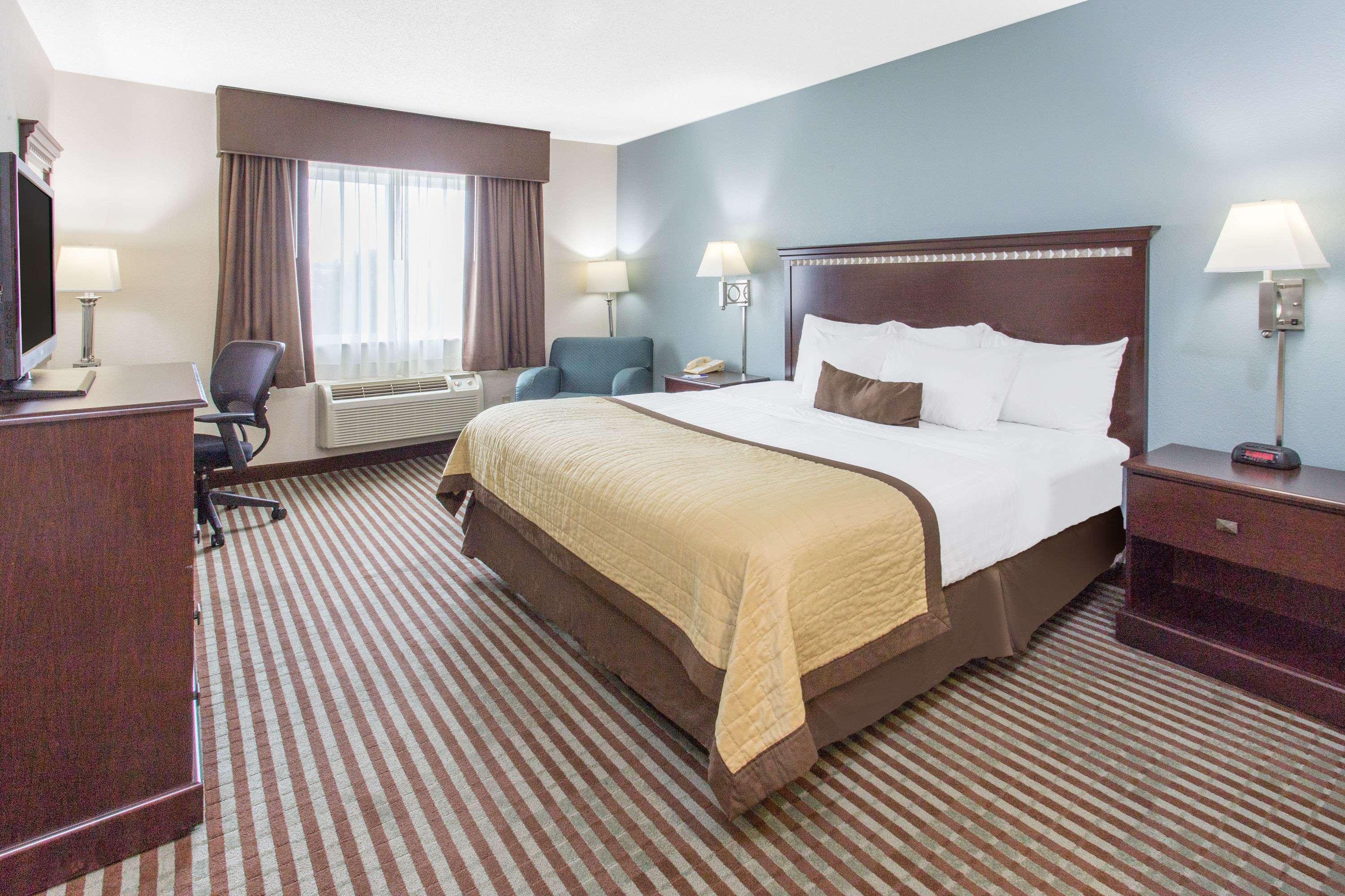 Baymont By Wyndham Mattoon Hotel Ngoại thất bức ảnh