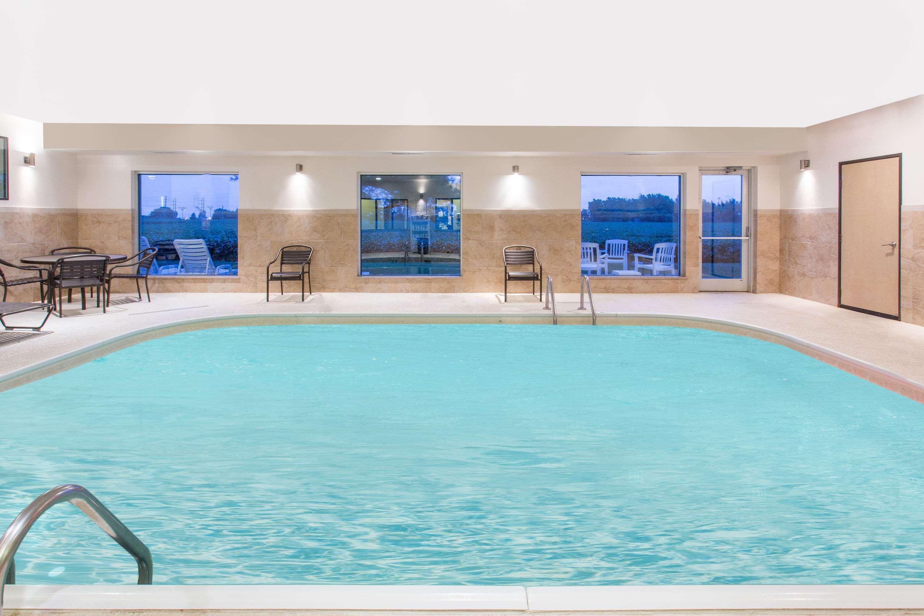 Baymont By Wyndham Mattoon Hotel Ngoại thất bức ảnh