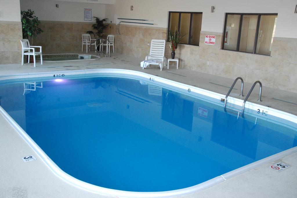 Baymont By Wyndham Mattoon Hotel Ngoại thất bức ảnh
